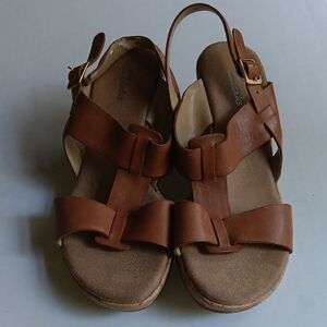 CLARKS BROWN LEATHER STRAPPY SANDALS